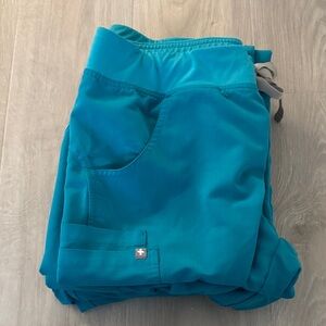 Teal Figs Kade Scrub Pants — Medium